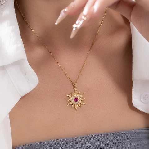Vintage Edelstahl Sonne Gesicht Anhänger Halskette Für Damen Kupfer Rot Strass Eingelegt Mode Schmuck O-Kette Halsketten