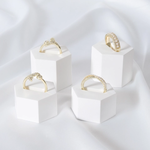 Hexagon Ring Display Stand White Gypsum Geometric Jewelry Holder Photography Props Minimalist Nordic Style Showcase Storage