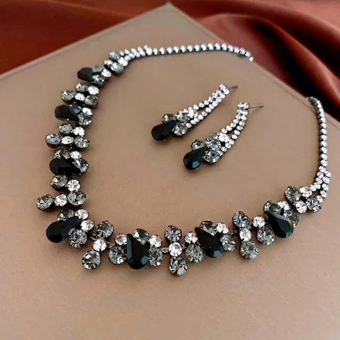 Vintage Goccia D'acqua Collana E Orecchini Gioielli Con Strass Neri Accessorio Di Moda In Rame Geometrico Per Donna Lusso