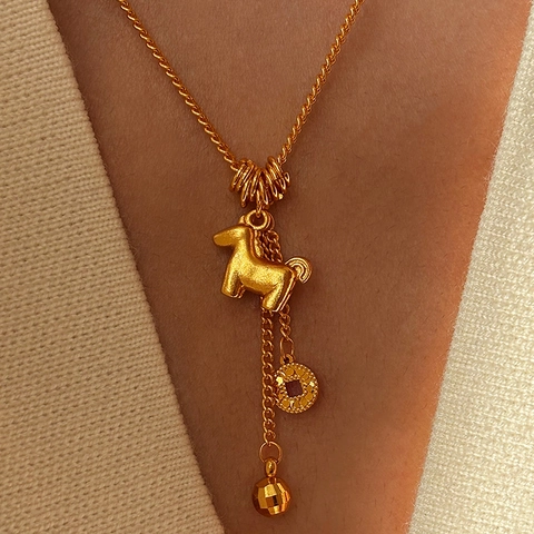 Elegante Collar Con Colgante De Caballo Moneda De Cobre Y Perla Metálica Cadena De Clavícula De Cobre Chapado En Oro De 24K Para Mujer Amuleto Del Zodiaco