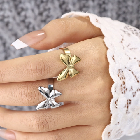 Elegante Anello Aperto a Fiocco di Farfalla in Acciaio Inossidabile per Donna Gioiello da Dito in Metallo Lucido Regolabile