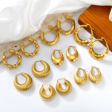 Orecchini A Cerchio In Acciaio Inossidabile Placcato Oro 18K Geometrici Texturizzati Stile Retrò Per Donne