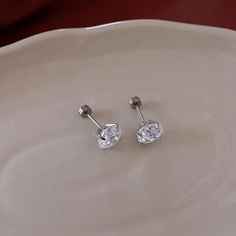 Runde Cubic Zirconia Ohrstecker Mit Edelstahlstift Titanstahl Schraubverschluss Minimalistischer Schmuck