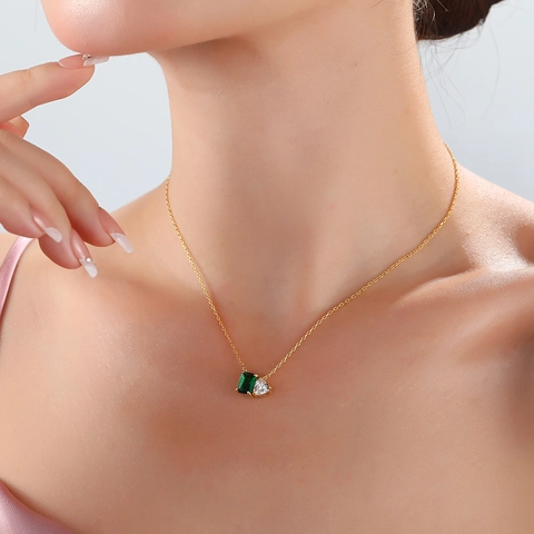 Emerald Rectangle Heart Zircon Necklace Copper 18K Gold Plated Hypoallergenic Clavicle Chain Women Luxury Jewelry