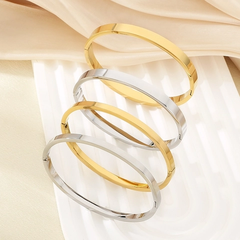 Bracciale Rigido In Acciaio Inossidabile Lucido Ovale Liscio Gioielli Di Moda Minimalista Per Donne Elegante
