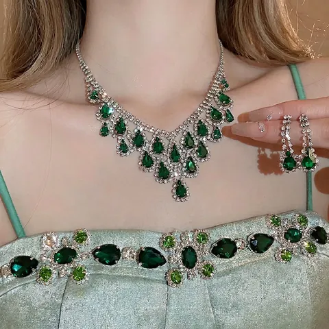Vintage Luxus Wassertropfen Quaste Halskette Und Ohrringe Kupfer Straß Smaragd Zirkon Abendparty Schmuck Für Frauen