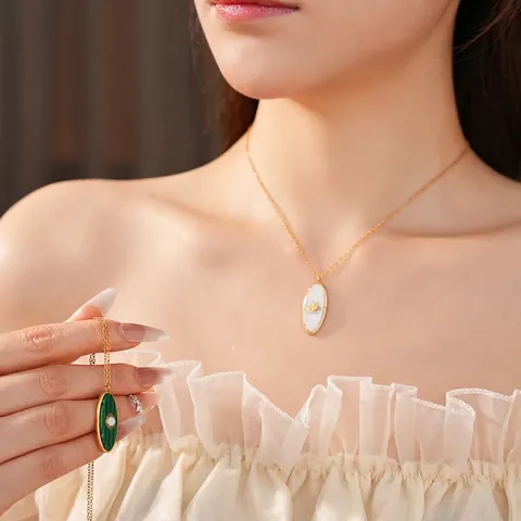 Collana Pendente Ovale Vintage Acciaio Inossidabile Malachite Madreperla Motivo Stella Placcato Oro Donna