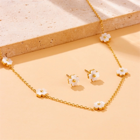 Vintage Bloem Roestvrijstalen Ketting Armband En Oorknopjes Elegante Witte Florale Sieraden Voor Dames