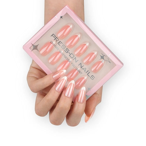 Unghie Finte Press On Francesi Forma Mandorla Lucido Rosa Nude Corto Per Donne Manicure Elegante Semplice