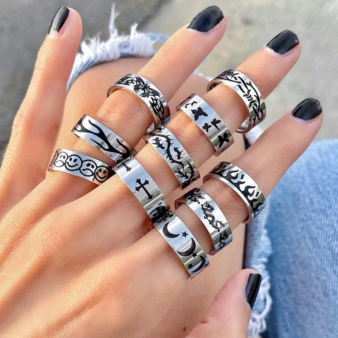 Anelli In Acciaio Inossidabile Gothic Punk Motivo Fiamma Croce Farfalla Drago Gioielli Fascia Per Uomini Donne Unisex Hip Hop Rock