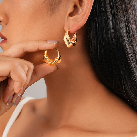 Irregular Hollow Heart Metal Hoop Earrings Geometric Minimalist Chunky Gold Silver Tone For Women
