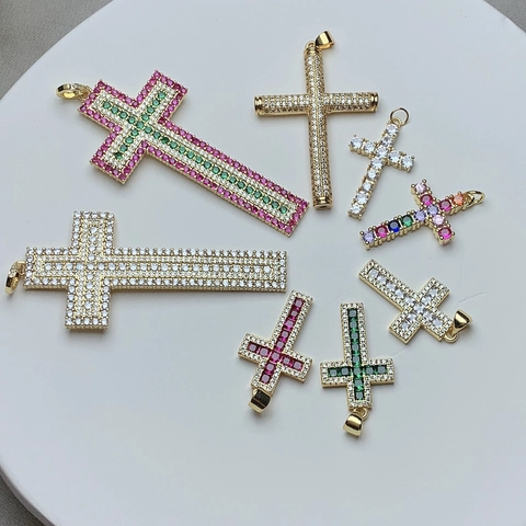 Pendente A Croce Rame Placcato Oro 18K Con Zircone Colorato Accessori Gioielli DIY Stile Religioso Per Creazione Collane Orecchini
