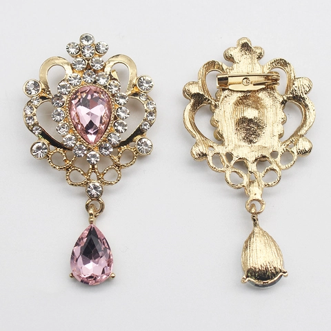 Vintage Gold Plated Teardrop Rhinestone Brooch Pin For Women Crystal Flower Alloy Breastpin Elegant Jewelry Accessories