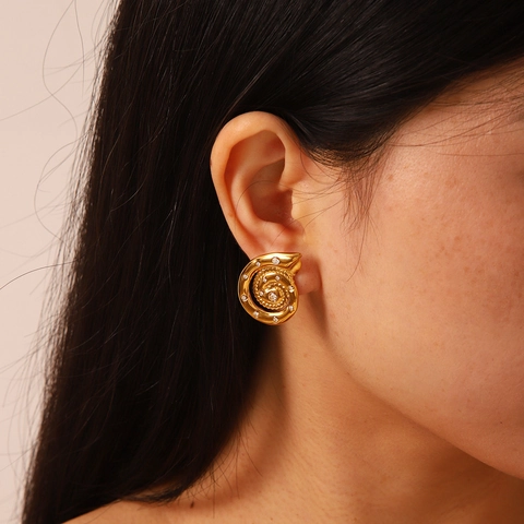 Snail Shell Stud Earrings 304 Stainless Steel Colorful Rhinestone Conch Design Hypoallergenic Gold Plated For Women