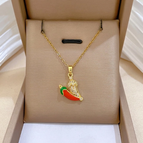 Collar Con Colgante De Chile Rojo Cadena De Acero Inoxidable Cobre Esmalte Goteo Circón Incrustaciones Joyería Chapada En Oro