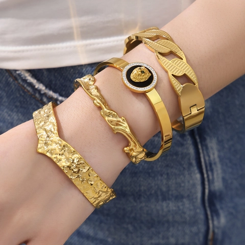 Lion Head Stainless Steel Bracelet With Zircon Inlay Irregular Molten Hammered Texture Stackable Bangles Fashion Jewelry Luxury Style