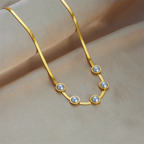 Collar De Cadena De Serpiente Acero De Titanio Chapado En Oro De 18K Con Perlas Artificiales De Imitación Estilo Retro Minimalista