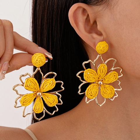 Bohemian Flower Drop Earrings Hollow Alloy Raffia Weaving With 925 Sterling Silver Earring Post For Women Resort Style
