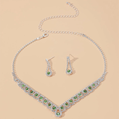 Sieradencollectie Verzilverde Legering Groene Edelsteen Heldere Stras V-Ketting En Oorbellen Voor Bruiloft Banket