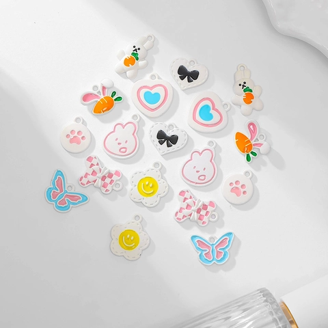 Dijes De Aleación De Dibujos Animados DIY Colgantes De Esmalte Para Hacer Joyas Conejo Flor Corazón Mariposa Lazo Estilo Animal Accesorios Moda