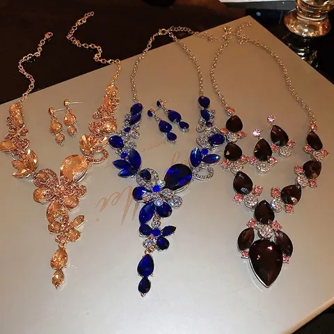 Collar Y Pendientes De Diamantes De Imitación Gota De Agua Lujo Aleación Cristal Joyería Elegante De Fiesta Para Mujeres
