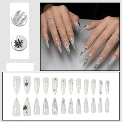 Unghie Finte Gotiche Halloween Long Stiletto Bianco Latte Fiamma Metallica Argento Ragno 3D Decorazione Strass Cyberpunk