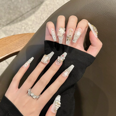 Uñas Postizas De Navidad Resina Con Copo De Nieve En Relieve Árbol Strass Perla Artificial Blanco Aurora Brillo Ataúd Largo