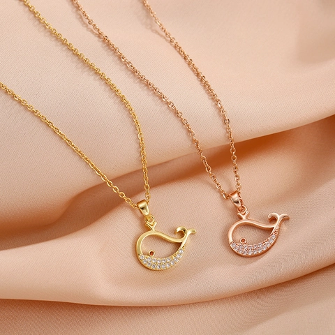 Collana Con Ciondolo A Balena Acciaio Al Titanio Placcato Oro 18K Zircone Intarsiato Stile Coreano Minimalista