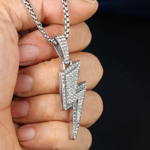 Pendente a Forma di Fulmine Hip Hop in Acciaio Inossidabile con Strass Streetwear Gioielli Solo Ciondolo Senza Catena