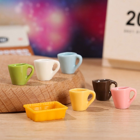 Miniatur Becher Und Tablett Harz Bunte Kleine Tassen Für Puppenhaus Dekoration Mikro Landschaft DIY Handwerk Ornamente