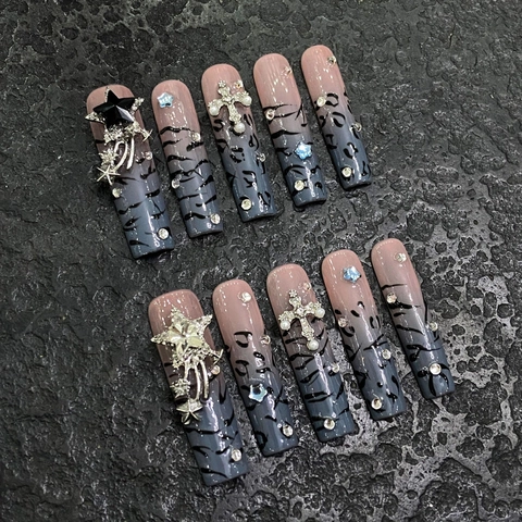 Handgefertigte Aufklebenägel Lange Sargform Grauer Farbverlauf Leopardenmuster 3D Metall Kreuz Stern Strass Cool Stil