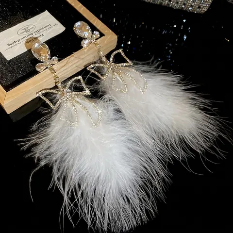 Long Drop Feather Earrings With Rhinestone Bow And Silver Earring Post Elegant White Crystal Dangle Women Party Jewelry