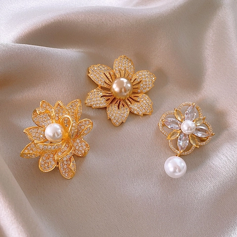 Vintage Brooch Pins For Women Alloy Faux Artificial Pearl Rhinestone Elegant Flower Animal Suit Lapel Accessory Fashion Jewelry