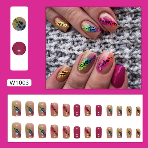 Press On Nails Gradiënt Regenboog Inktspatpatroon Medium Vierkant Volledige Dekking Plastic Kunstnagels Voor Dames Decoratie