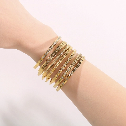 Brazalete de Acero Inoxidable Chapado en Oro con Strass para Mujer Brazalete Abierto Geométrico Minimalista Joyería de Moda Regalo