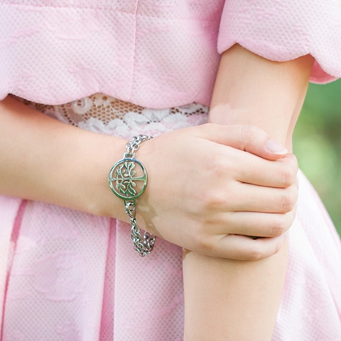 Stainless Steel Tree Of Life Pendant Bracelet Layered Round Hollow Chain Jewelry For Women Elegant Accessory