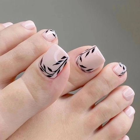 Press On Fußnägel Nude Pink Quadratisch Kunststoff Mit Schwarzem Blattmuster Glänzend Künstliche Zehennagelspitzen