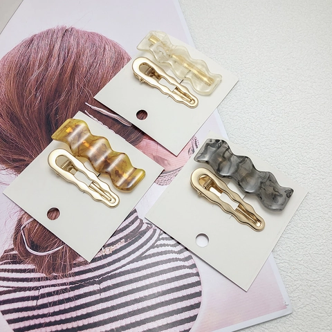 Elegante Haarklammern In Wellenform Für Damen Aus Acetat Mit Marmormuster Und Goldener Legierung Schicke Haarspangen