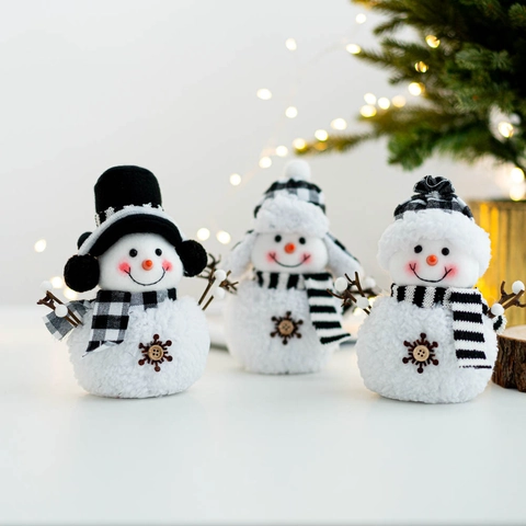 Poupée En Peluche Bonhomme De Neige De Noël Ornement Décoratif De Table Cadeau Écharpe Chapeau À Carreaux Noir Blanc Bras De Branche
