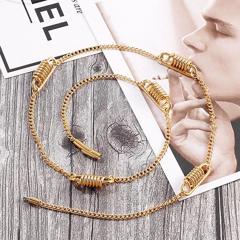 Collana A Catena Lunga In Acciaio Inossidabile Con Elementi Decorativi A Molla Stile Punk Hip Hop Per Uomini Donne