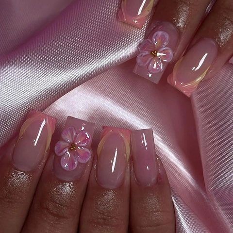 Press On Nagels Met 3D Reliëf Bloemenontwerp Franse Gradiënt Roze Kunstnagels Voor DIY Manicure