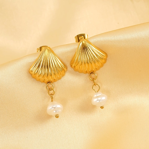 Orecchini Pendenti Con Künstliche Perle A Conchiglia Acciaio Inossidabile Placcato Oro 18K Vintage Elegante Gioielli Oceano Donna