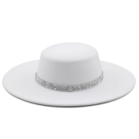 Elegant Flat Top Boater Hat Felt Wide Brim Rhinestone Band Metal M Logo Versatile Jazz Top Hat For Women Men