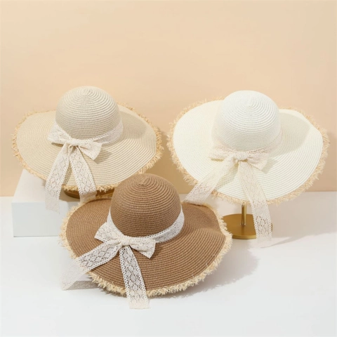 Women Wide Brim Straw Hat Summer Sun Protection Beach Vacation Lace Bow Ribbon Frayed Edge Elegant Breathable