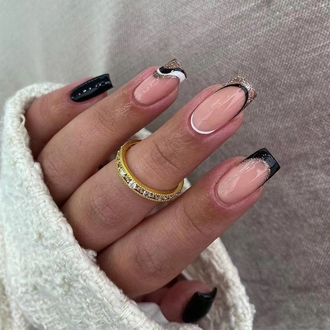 Press On Nails Stile Francese Nero Bianco Cuciture Glitter Oro Lunga Forma Quadrata Unghie Artificiali