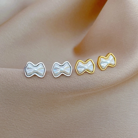Elegant Bowknot Stud Earrings With Stainless Steel Earring Post Mother Of Artificial Pearl Inlaid Titanium Steel Minimalist Jewelry