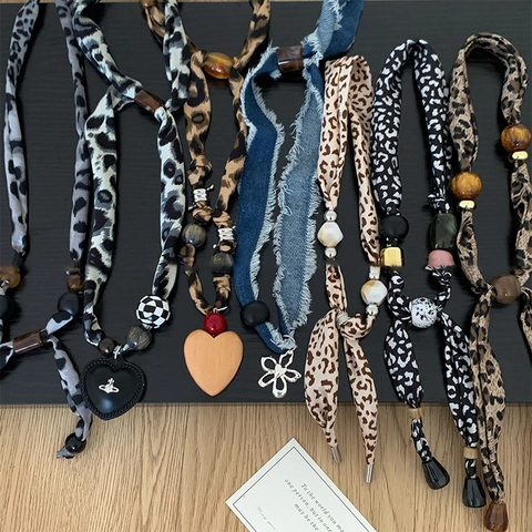 Bohemian Stoff Perlenkette Leopard Denim Herz Blume Anhänger Vintage Handgefertigter Schmuck Für Damen
