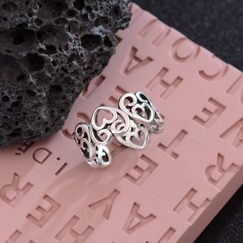 Bague Ouverte Ajustable Cœur Creux Rétro Laiton Plaqué Argent Style Punk Large Bande Bijoux Pour Femmes