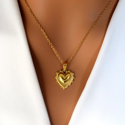 Vintage Stainless Steel 3D Heart Pendant Necklace For Women Radiating Sunburst Angular Heart Gold Plated Fashion Jewelry
