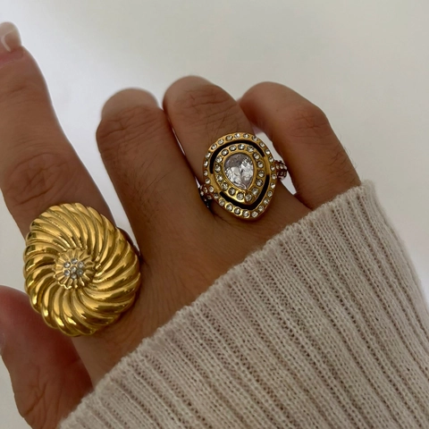 Luxury Stainless Steel Zirconia Flower Water Drop Ring For Women Gold Plated Spiral Design Ins Style Fashion Jewelry